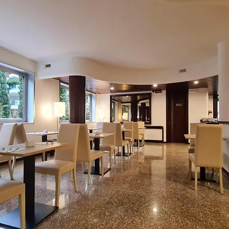 Hotel Garden Michelangelo 4*